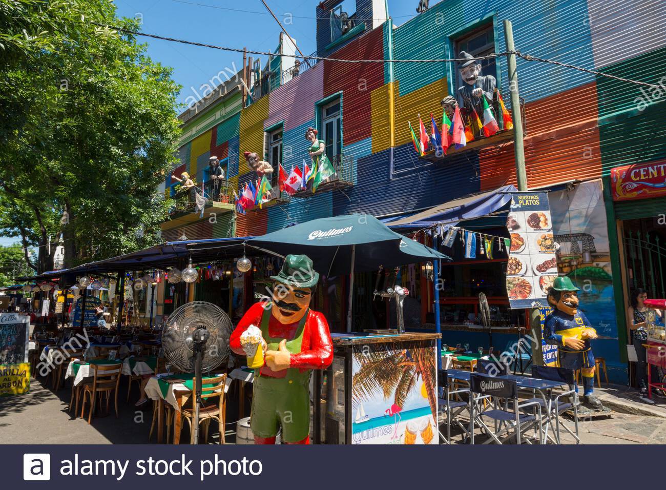 Click image for larger version  Name:	colourful-houses-street-market-and-steet-art-on-magallanes-in-la-boca-district-of-buenos-aires-argentina-2c6ey2y.jpg Views:	0 Size:	267.3 KB ID:	941287