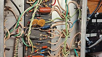 Click image for larger version

Name:	70's_SF_Super-Reverb_Trem_Thump_Counter_Measure.jpg
Views:	140
Size:	394.5 KB
ID:	995075
